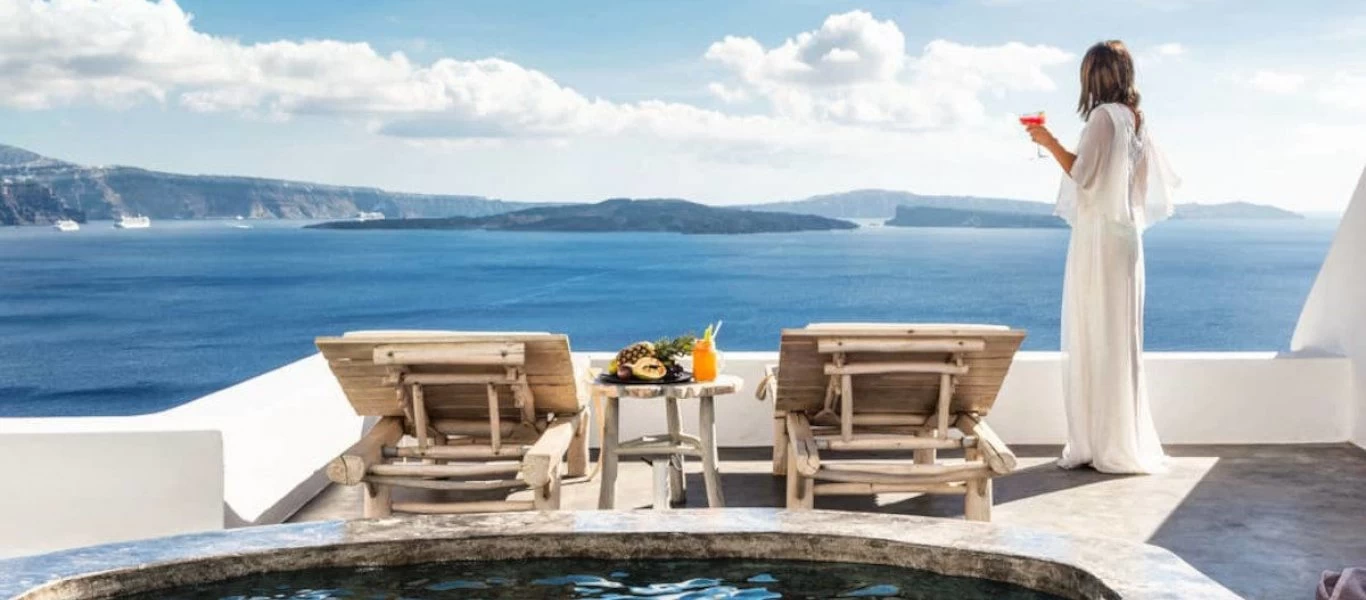 Ξεπουλιέται η Ελλάδα: Στο «σφυρί» 33 ξενοδοχεία «φιλέτα» - Έρμαια στο «τσουνάμι» των πλειστηριασμών